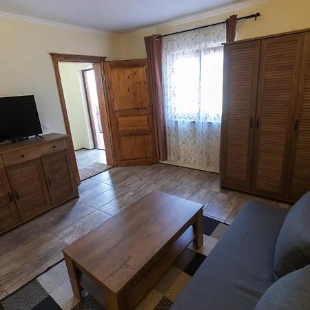 Apartment Taverna &