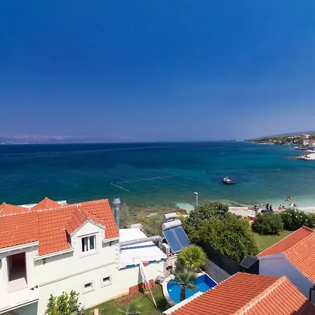 Apartment Taverna & *