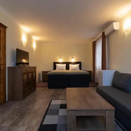 Apartment Taverna &