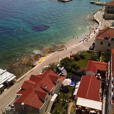 Taverna & Apartment *