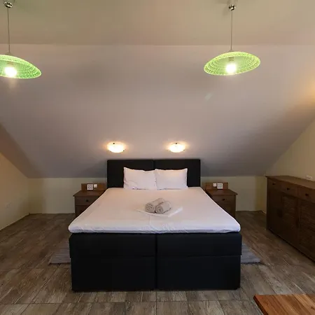 Apartamento Taverna & *
