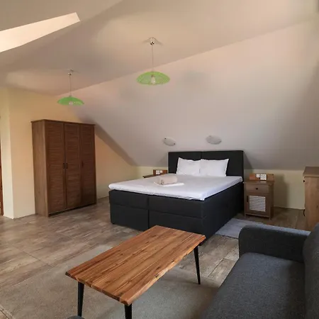 דירה Taverna & סוטיבאן