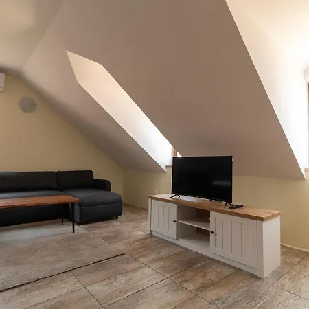 Taverna & סוטיבאן