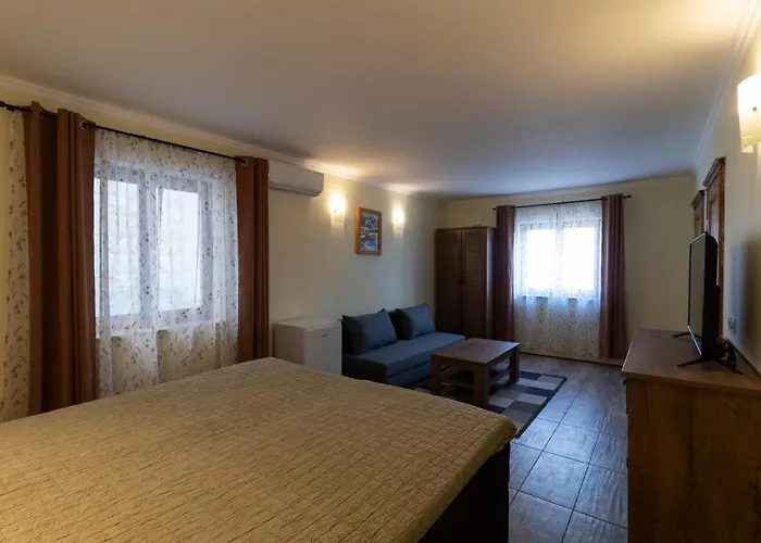 Taverna&rooms * Sutivan