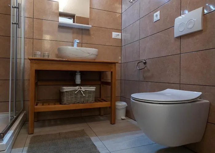 Taverna & Apartamento