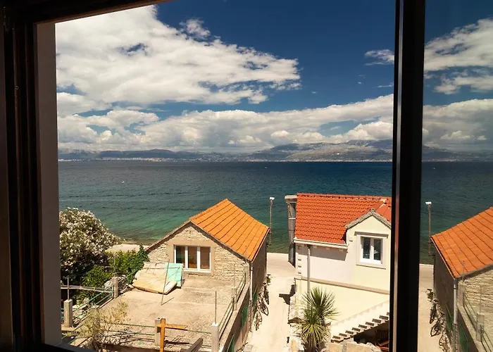 Taverna &