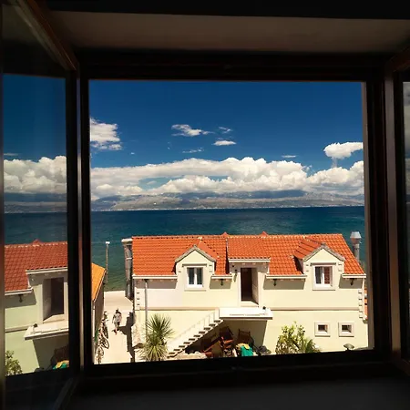 Taverna & Apartmán